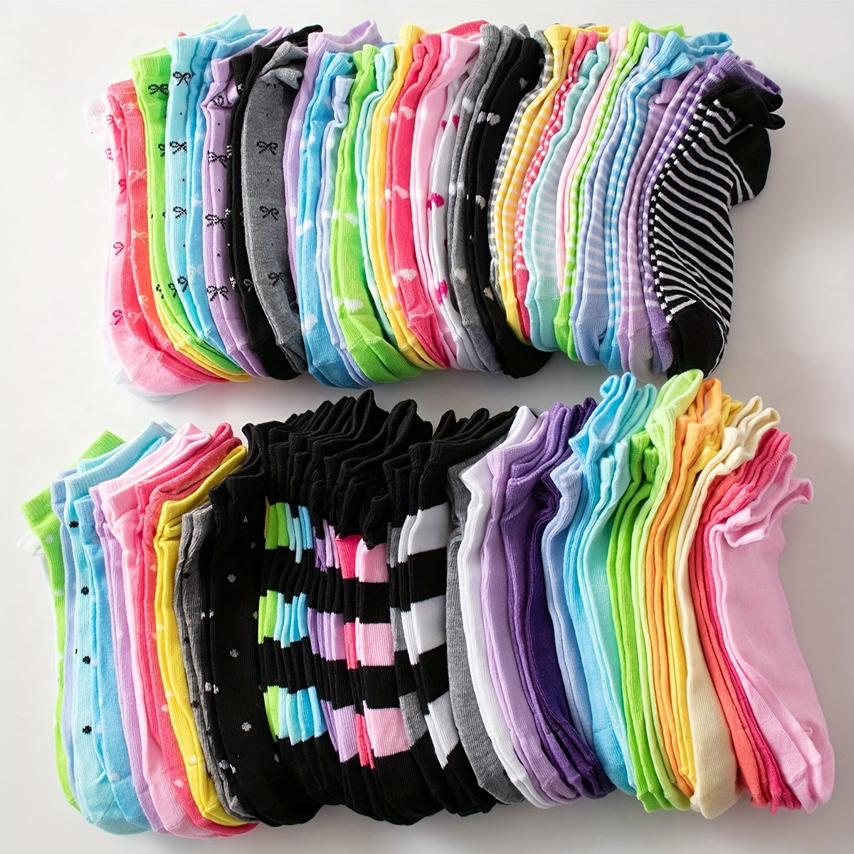 Chic & Comfortable 20-Pairs Women’s Ankle Socks: Heart & Stripe Prints, Durable Knit Fabric - Ideal Gift